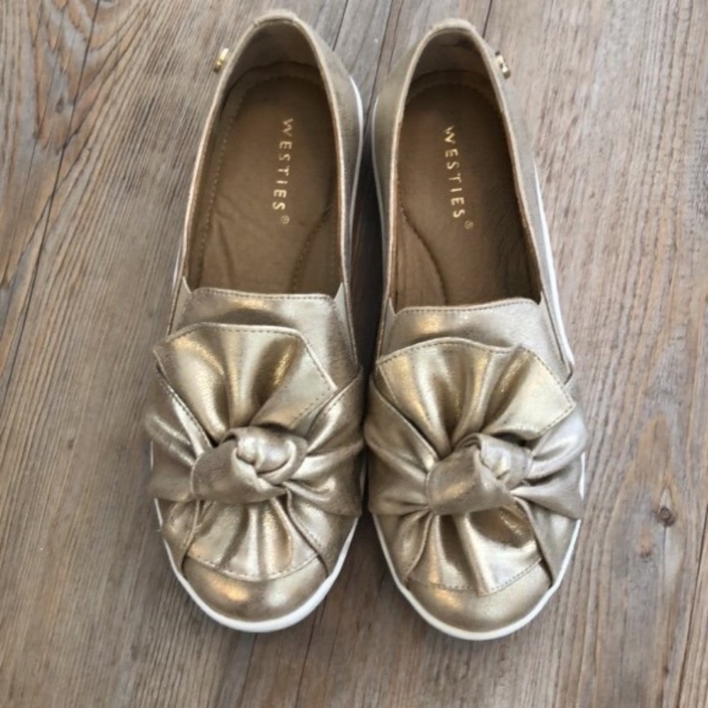 🏅HOST PICK🏅 Leather Tennis shoes